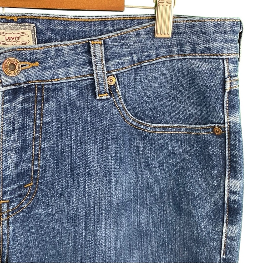 Levi’s 512 Perfectly Shaping Casual Straight Leg Denim Jeans - Picture 4 of 16